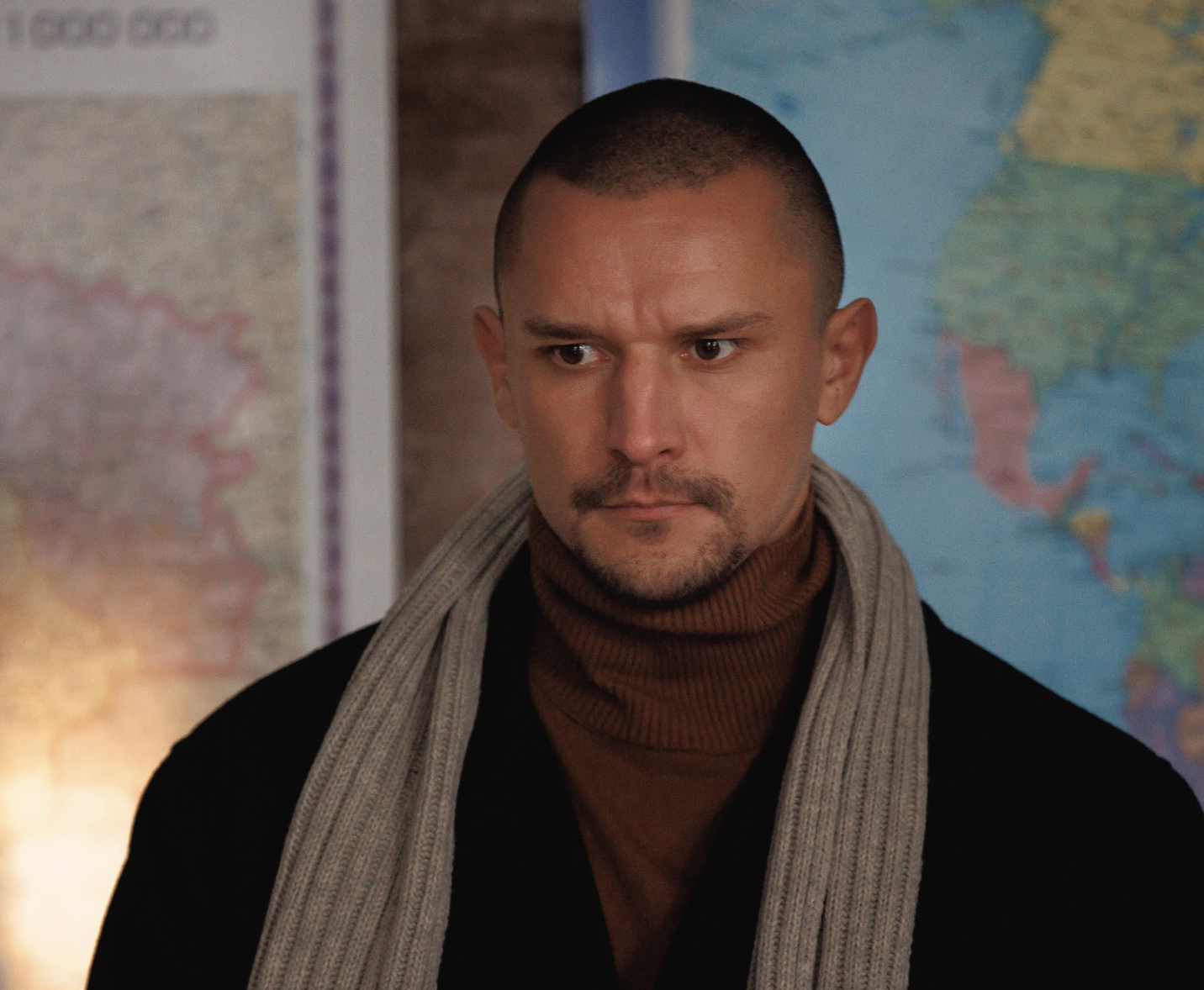 Від Цимбалюка до Пустовіт: всі зірки, яких можна побачити у детективі "Розтин покаже"